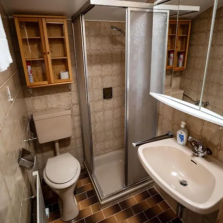 Double Near Ritzensee River, Cleaning Included Appartement